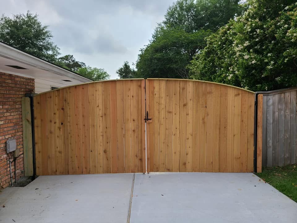 Gate